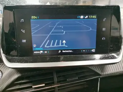 Photo 34 Peugeot 2008  Moteur électrique 136 ch