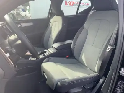 Photo 7 Volvo Xc40  B3 163 ch DCT7