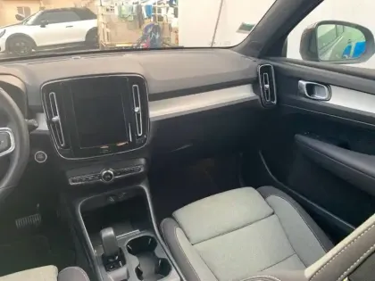 Photo 15 Volvo Xc40  B3 163 ch DCT7