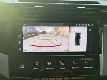 Photo 28 Peugeot 308  BlueHDi 130ch S&S EAT8