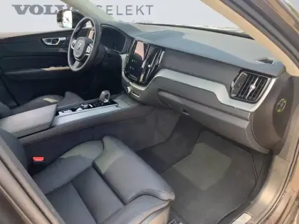 Photo 11 Volvo XC60  T6 AWD Hybride rechargeable 253 ch+145 ch Geartronic 8
