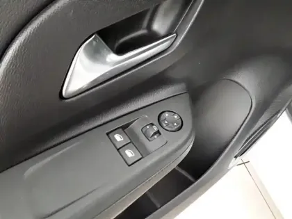 Photo 67 Opel Corsa  1.2 75 ch BVM5