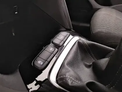 Photo 65 Opel Corsa  1.2 75 ch BVM5