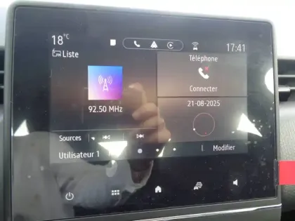 Photo 29 Renault Clio Gén. V (BJA) Ph1 NG Equilibre 5