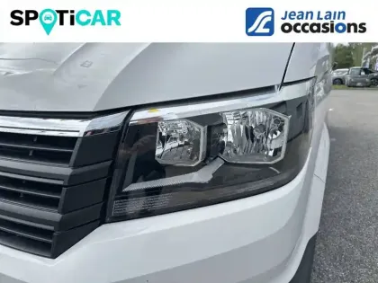 Photo 59 Volkswagen Crafter  VAN 35 L4H3 2.0 TDI 140 CH BVA