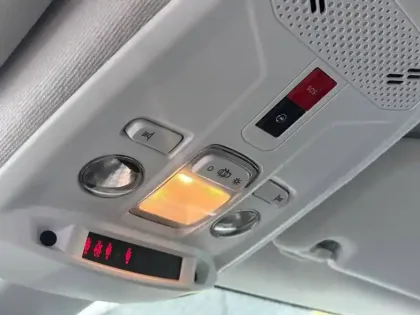 Photo 19 Opel Corsa  Electrique 136 ch & Batterie 50 kWh