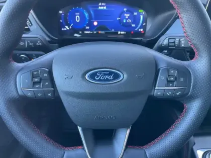 Photo 16 Ford Kuga 2.5 Duratec 190ch FHEV E85 ST-Line BVA