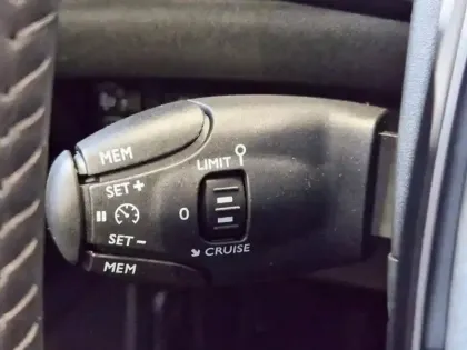Photo 9 Peugeot 2008  1.2 PureTech 130ch S&S Allure