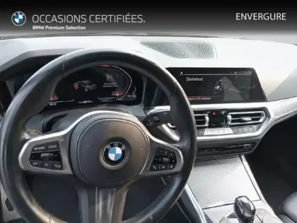 Photo 4 BMW Serie 3 Série 3 318dA MH 150ch M Sport