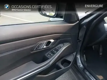 Photo 13 BMW Serie 3 Série 3 318dA MH 150ch M Sport