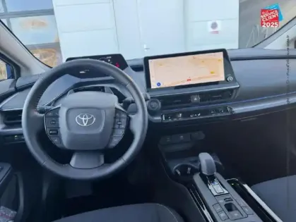 Photo 29 Toyota Prius  Rechargeable 2.0 Hybride Rechargeable 223ch Design (sans toit panoramique) MY25