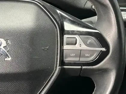 Photo 13 Peugeot 3008 Gén. II Ph1 Allure 5