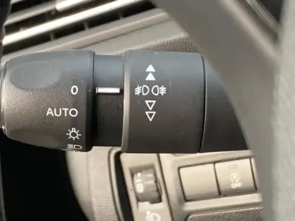 Photo 14 Peugeot 308 Gén. II Ph2 NG Style 5