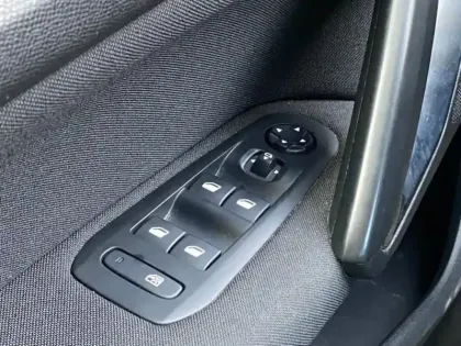 Photo 8 Peugeot 308 Gén. II Ph2 NG Style 5