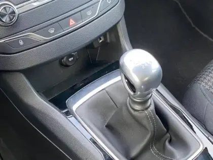 Photo 11 Peugeot 308 Gén. II Ph2 NG Style 5