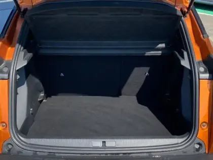 Photo 5 Peugeot 2008  e- 136ch GT