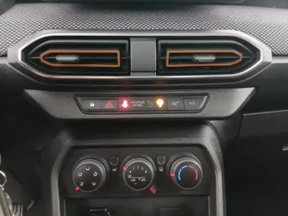 Photo 33 Dacia Sandero ECO-G 100 - 22 Stepway Confort