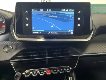 Photo 13 Peugeot 2008  PureTech 130 S&S EAT8