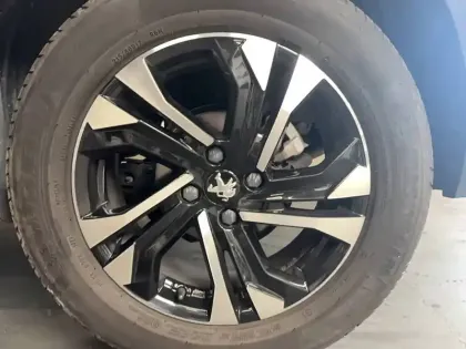 Photo 18 Peugeot 2008  PureTech 130 S&S EAT8