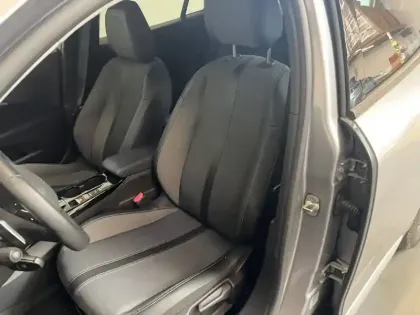 Photo 9 Peugeot 2008  PureTech 130 S&S EAT8