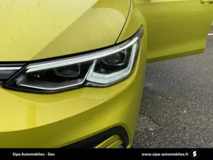 Photo 32 Volkswagen Golf  1.5 eTSI OPF 130 DSG7