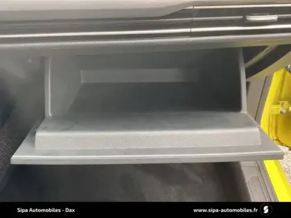 Photo 44 Volkswagen Golf  1.5 eTSI OPF 130 DSG7