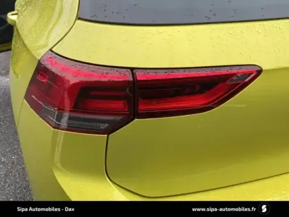 Photo 48 Volkswagen Golf  1.5 eTSI OPF 130 DSG7