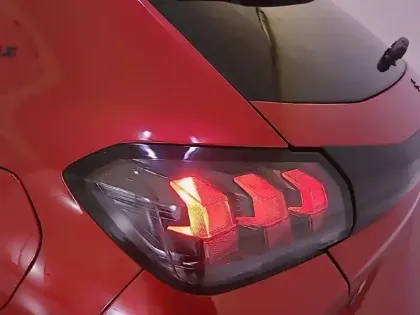 Photo 16 Peugeot 208  Electrique 50 kWh 136ch