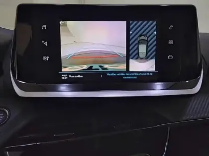 Photo 19 Peugeot 208  Electrique 50 kWh 136ch