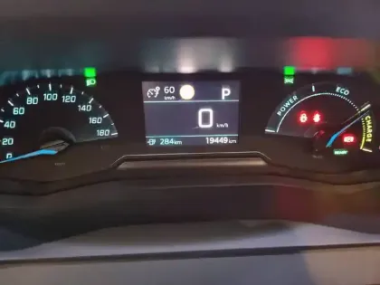 Photo 9 Peugeot 208  Electrique 50 kWh 136ch