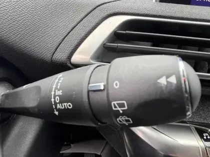 Photo 21 Peugeot 3008 Gén. II Ph1 Allure 5