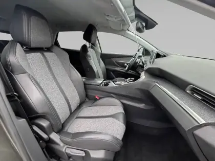 Photo 14 Peugeot 3008 Gén. II Ph1 Allure 5