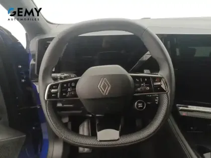 Photo 33 Renault Austral  E-Tech full hybrid 200 GSR2