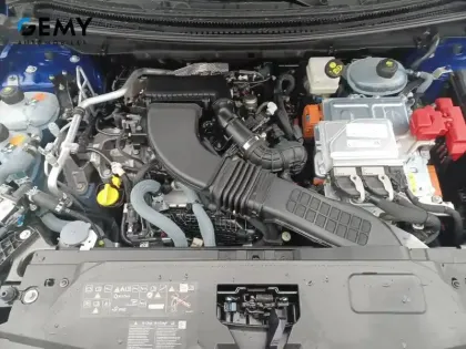 Photo 35 Renault Austral  E-Tech full hybrid 200 GSR2