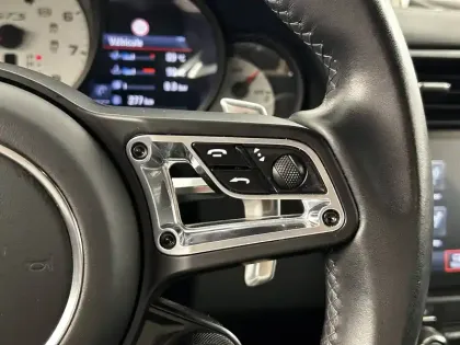 Photo 32 Porsche 911  Carrera 4 Coupé 3.0i 450