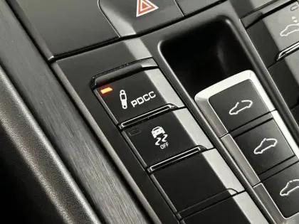 Photo 23 Porsche 911  Carrera 4 Coupé 3.0i 450