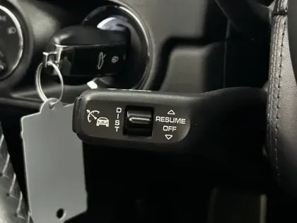 Photo 19 Porsche 911  Carrera 4 Coupé 3.0i 450