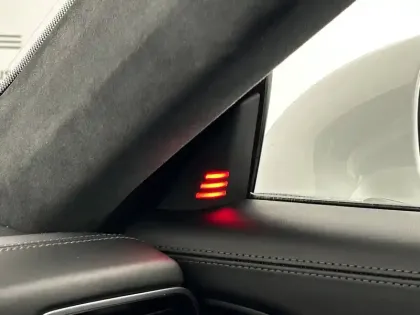 Photo 21 Porsche 911  Carrera 4 Coupé 3.0i 450