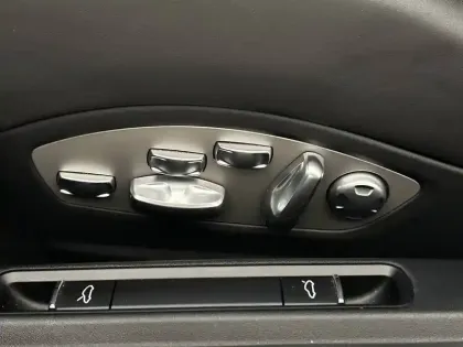 Photo 15 Porsche 911  Carrera 4 Coupé 3.0i 450