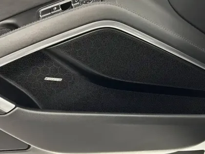 Photo 14 Porsche 911  Carrera 4 Coupé 3.0i 450