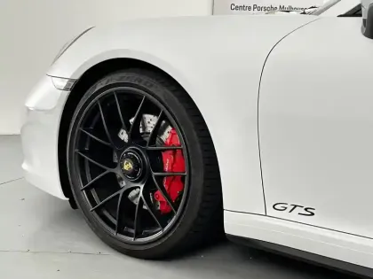 Photo 55 Porsche 911  Carrera 4 Coupé 3.0i 450