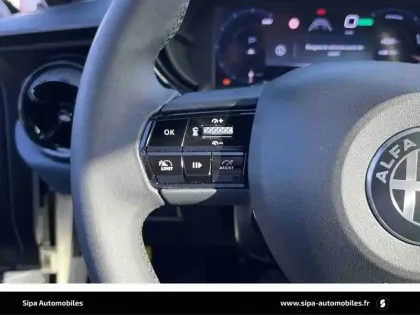 Photo 27 Alfa Romeo Junior  Elettrica 156 ch