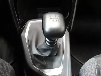 Photo 10 Peugeot 208  Affaire 1.5 BlueHDi 100 Premium Pack