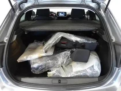 Photo 6 Peugeot 208  Affaire 1.5 BlueHDi 100 Premium Pack