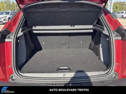 Photo 20 Peugeot 2008  1.2 Hybrid 136ch Allure e-DCS6