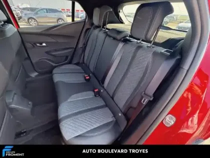 Photo 26 Peugeot 2008  1.2 Hybrid 136ch Allure e-DCS6