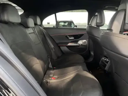 Photo 23 Mercedes Classe E  300 de Hybrid EQ 9G-Tronic