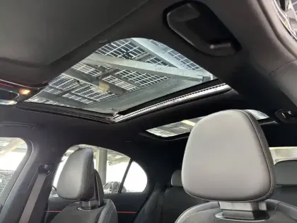 Photo 35 Mercedes Classe E  300 de Hybrid EQ 9G-Tronic