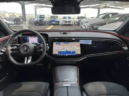 Photo 24 Mercedes Classe E  300 de Hybrid EQ 9G-Tronic