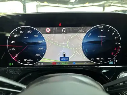 Photo 27 Mercedes Classe E  300 de Hybrid EQ 9G-Tronic